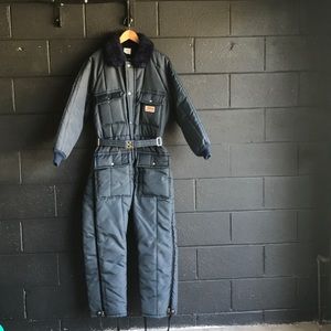 Walls vintage blizzard pruf snowsuit Awesome!